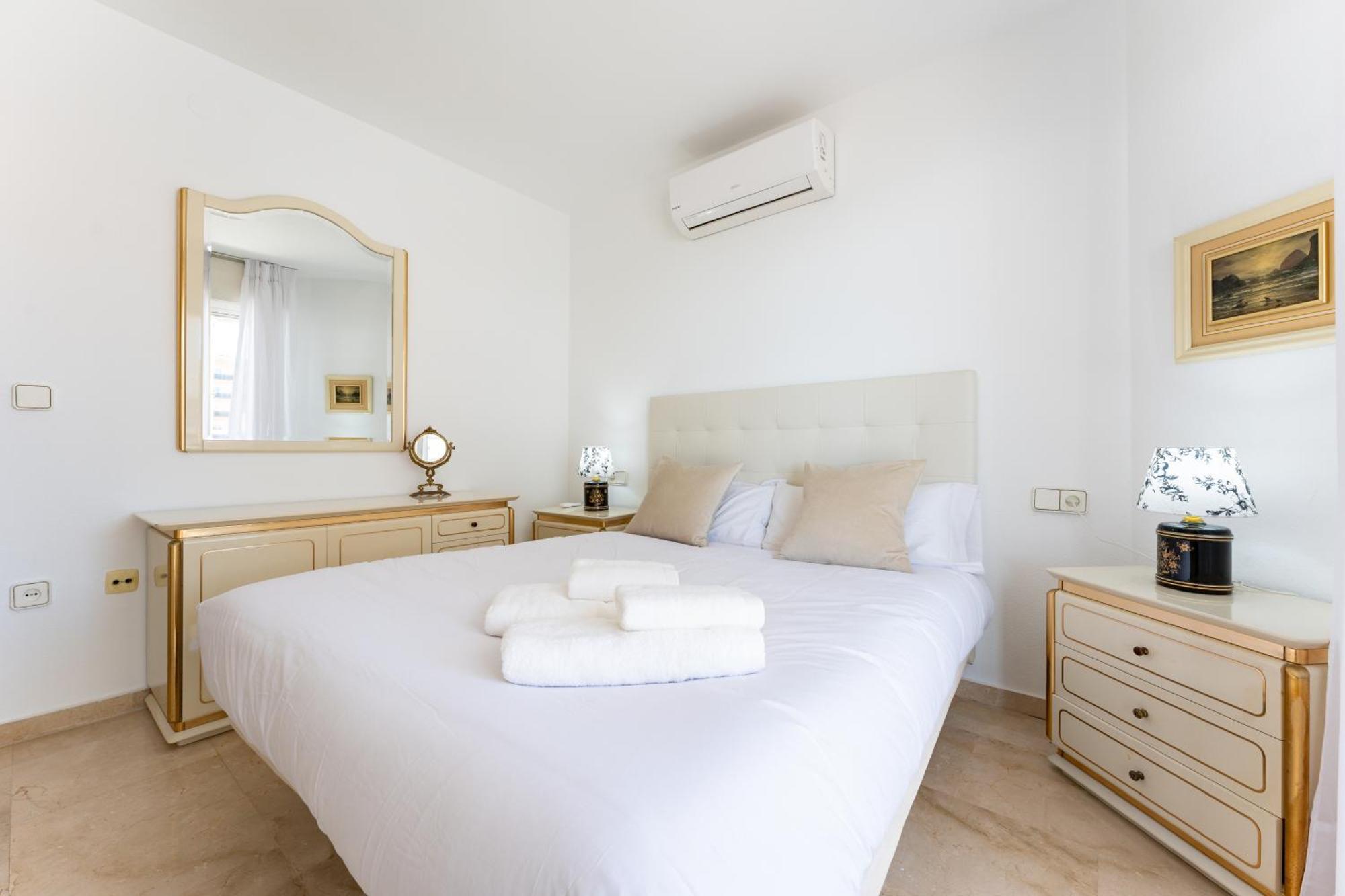Tropico Carihuela View & Parking *