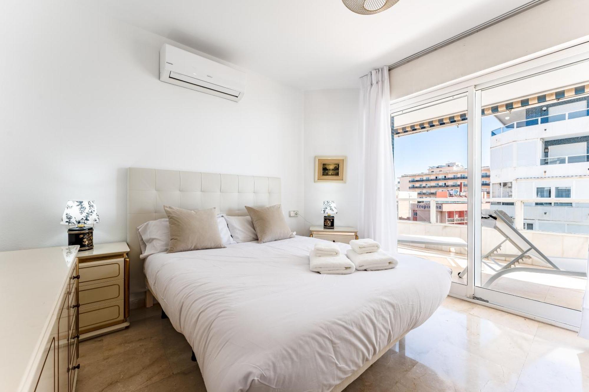 Tropico Carihuela View & Parking Torremolinos