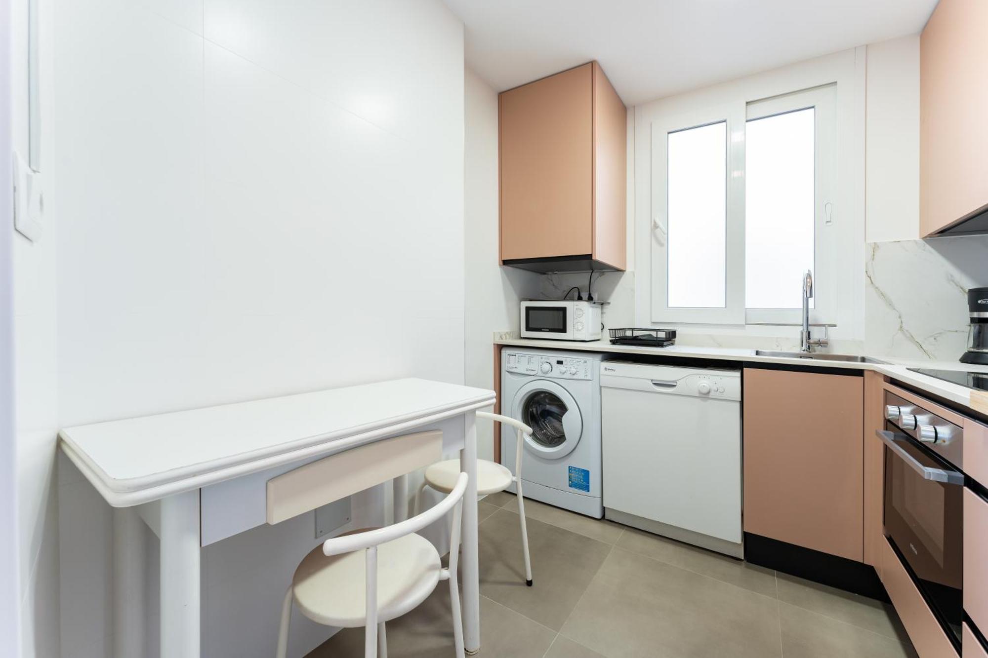 Tropico Carihuela View & Parking