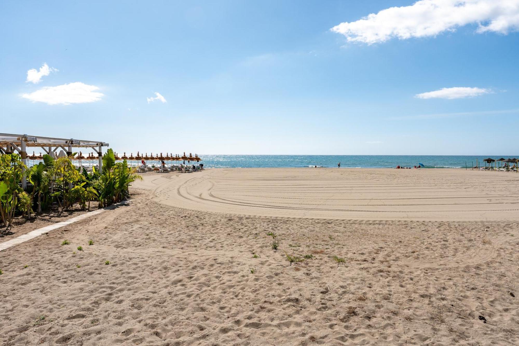 Tropico Carihuela View & Parking
